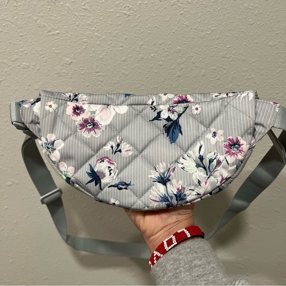 Vera Bradley Gray Silver Twill Quilted Belt Bag Park Stripe Adjust Fanny Pack - Picture 7 of 11